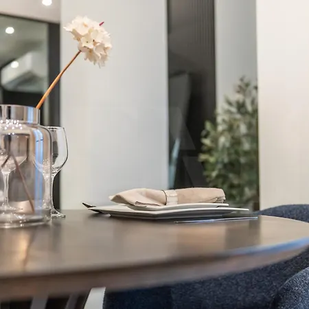 Apartamento Intimate In The Heart Of By Rems *