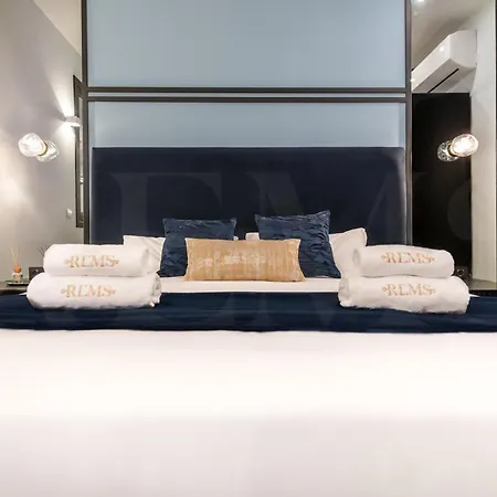 Apartment Intimate In The Heart Of By Rems